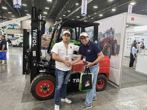 Forklifts.jpg Forklifts.jpg